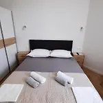 Cherry Apartment